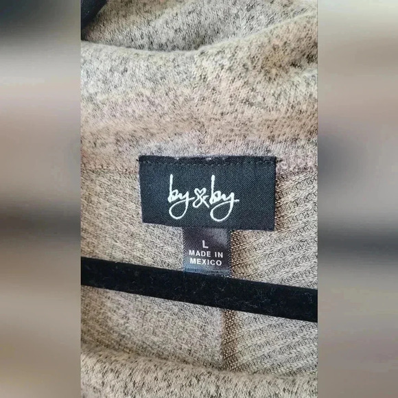 By & By Cowl Neck Sweater, Neutral Beige & black, size Large - Picture 4 of 4